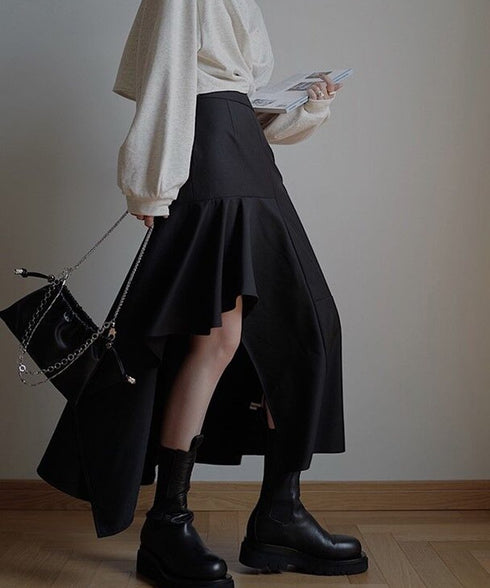 Asymmetric Flare Hem Skirt